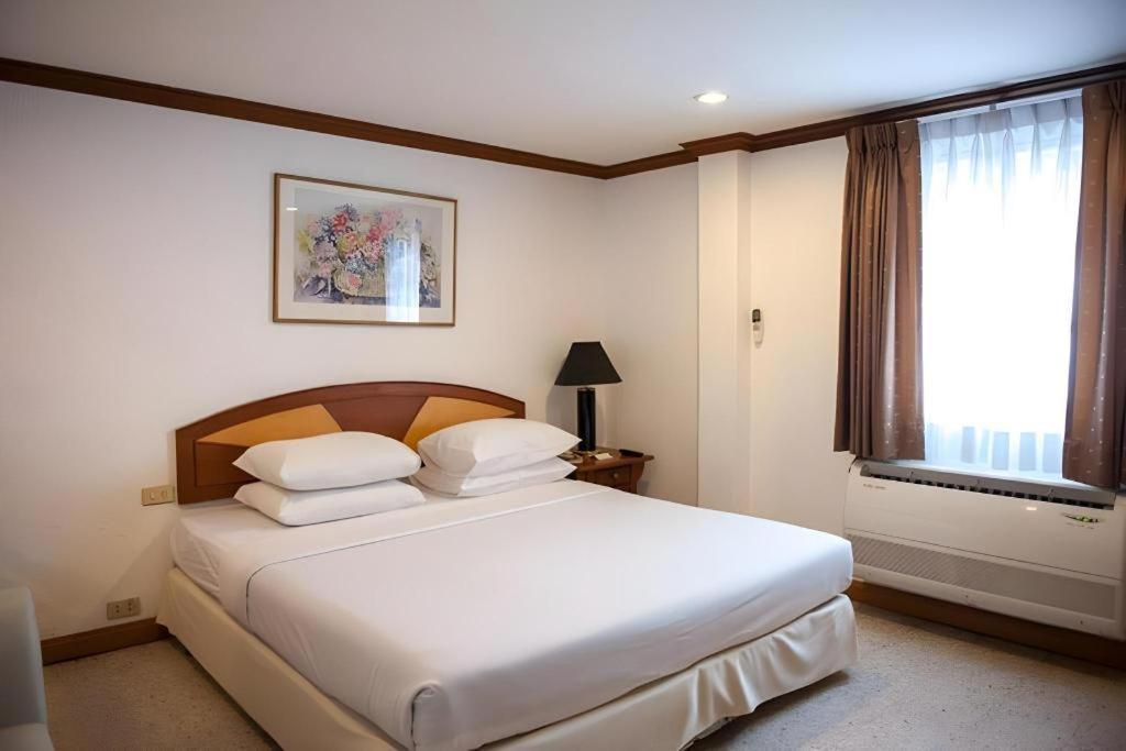 Lido Beach Hotel Патая Екстериор снимка