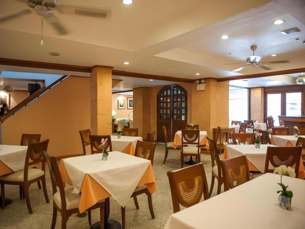 Lido Beach Hotel Патая Екстериор снимка