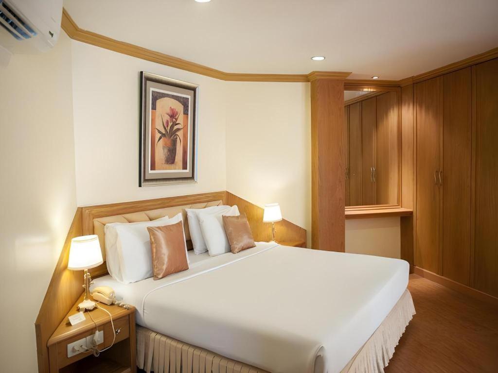 Lido Beach Hotel Патая Екстериор снимка